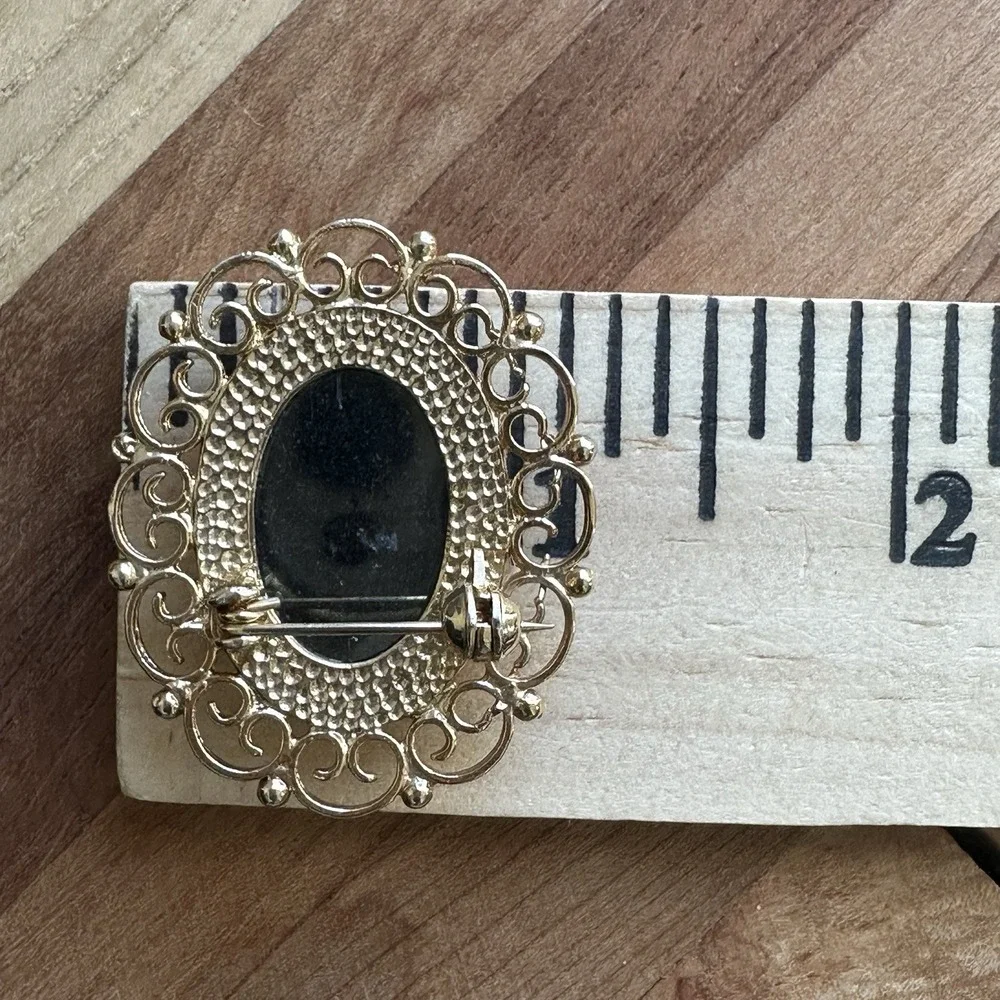 Artisan Crafted this vintage